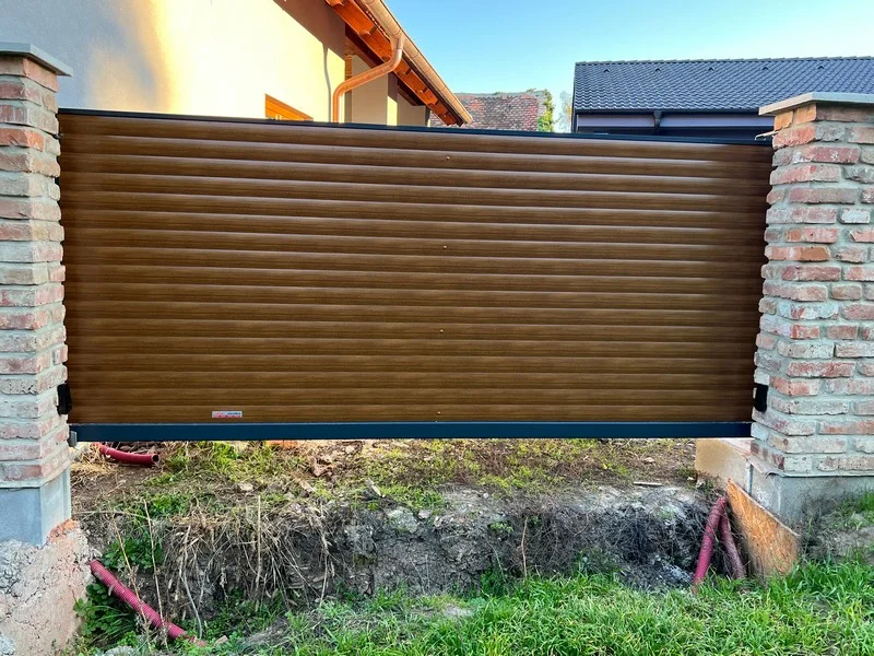 Samonosná brána AL77 zlatý dub - Hodonín