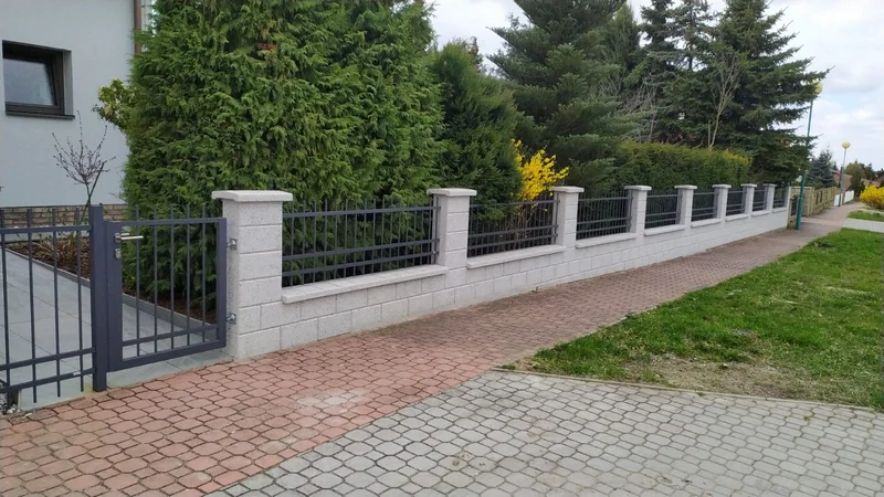 Kovaný plot - Břeclav