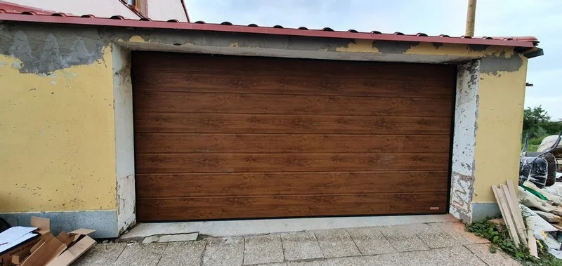 Sekčné garážové brány - Kyjov